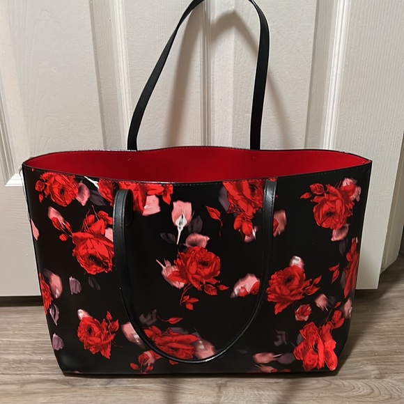 Victoria’s Secret tote - Picture 2 of 5